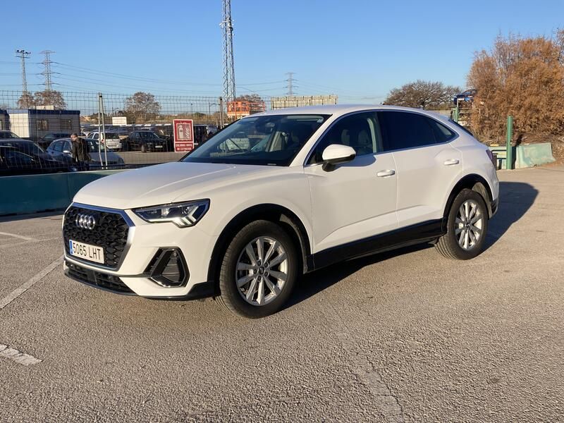 Audi Q3 • 2020 • 84,159 km 1