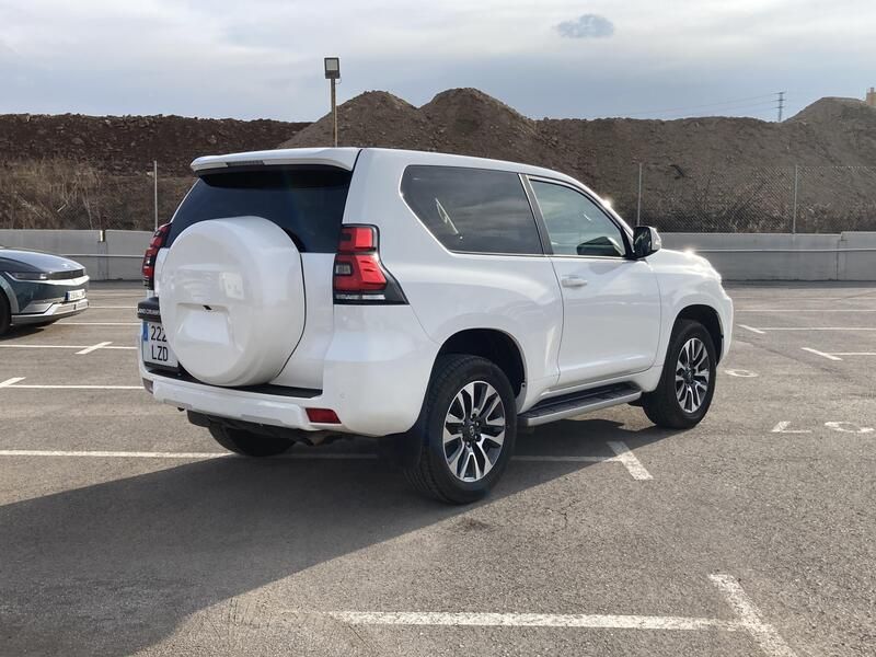 Toyota Land Cruiser • 2022 • 15,926 km 4