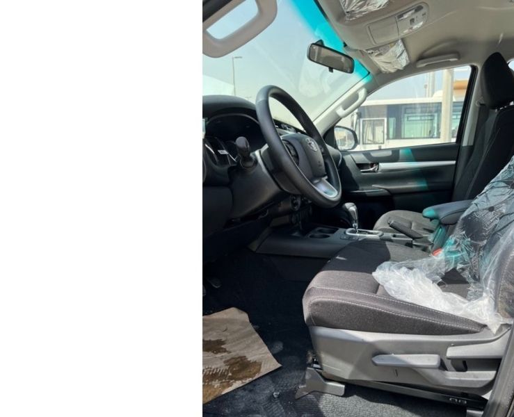 Toyota Hilux • 2022 • 14,000 km 3