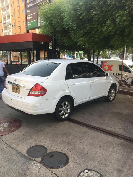 Nissan Tiida • 2008 • 80,000 km 4
