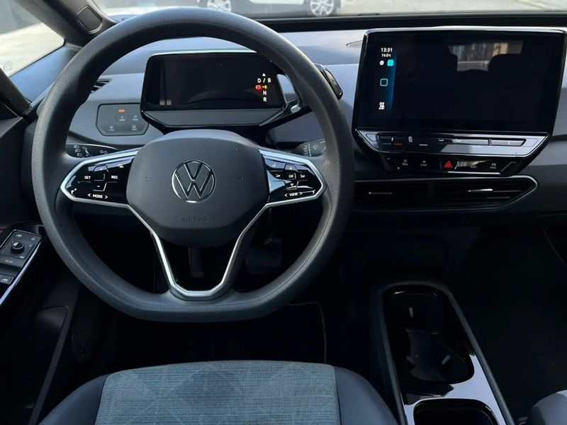 Volkswagen ID.4 • 2021 • 48,000 km 2