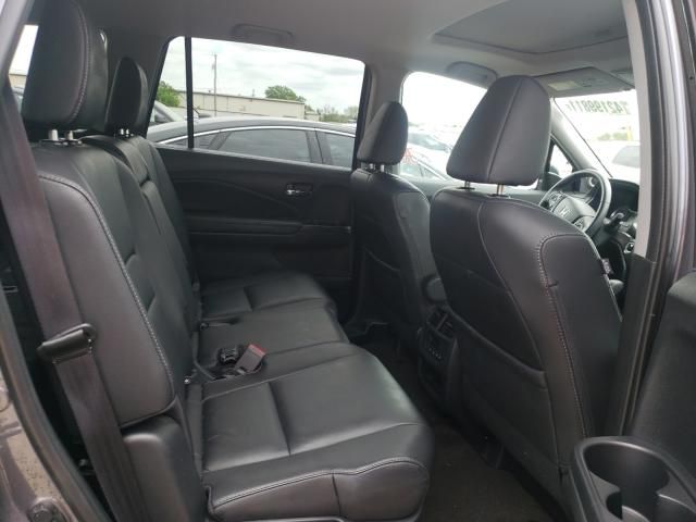 Honda Pilot • 2016 • 10,000 km 2