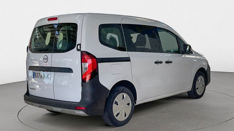 Nissan Van • 2023 • 7,100 km 4