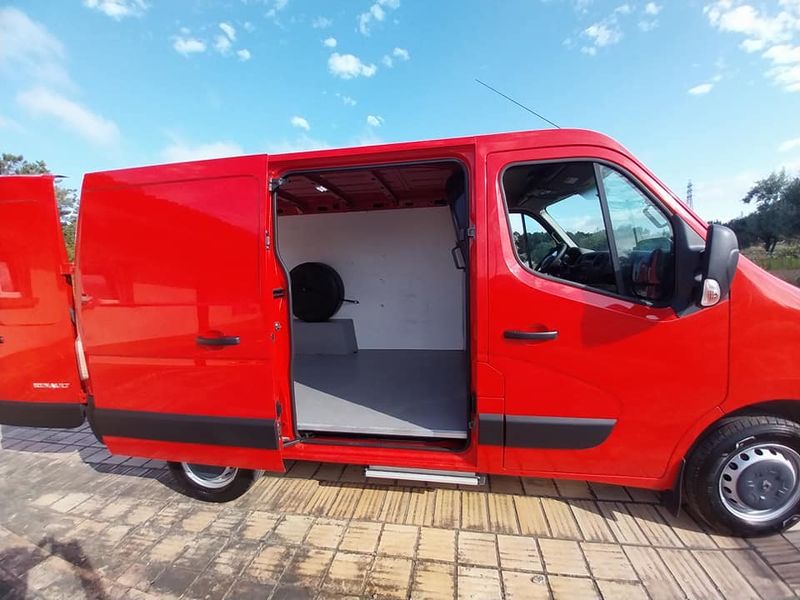 Renault Master • 2017 • 205,000 km 4