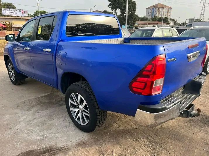Toyota Hilux • 2020 • 176 km 3