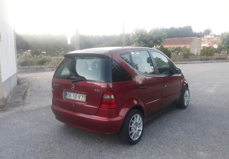 Mercedes-Benz 200 D • 1999 • 250,000 km 4