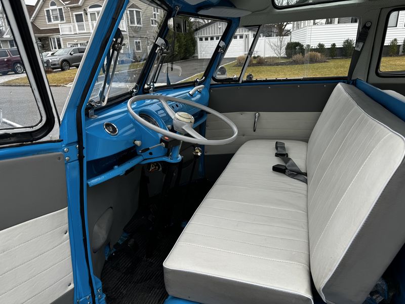 Volkswagen Vanagon • 1965 • 80,000 km 25