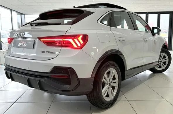 Audi Q3 • 2021 • 110,000 km 2