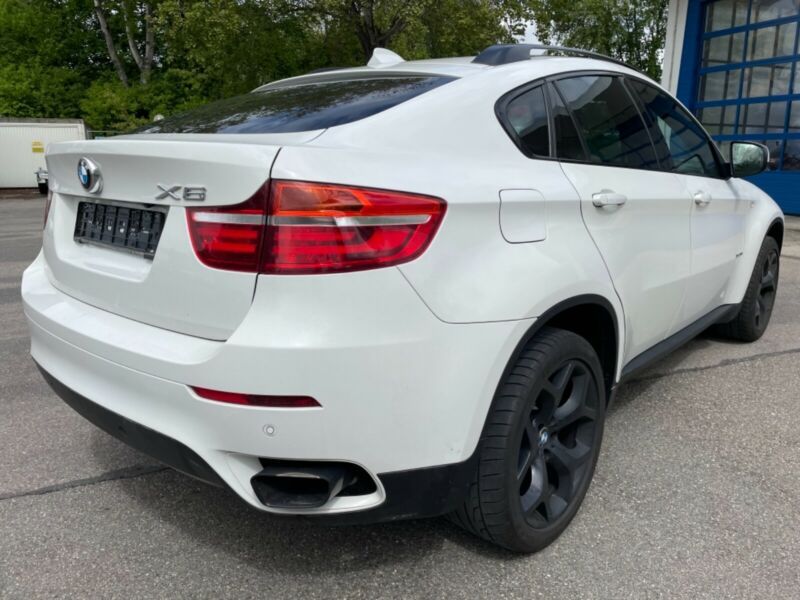 BMW X6 • 2013 • 121,700 km 5