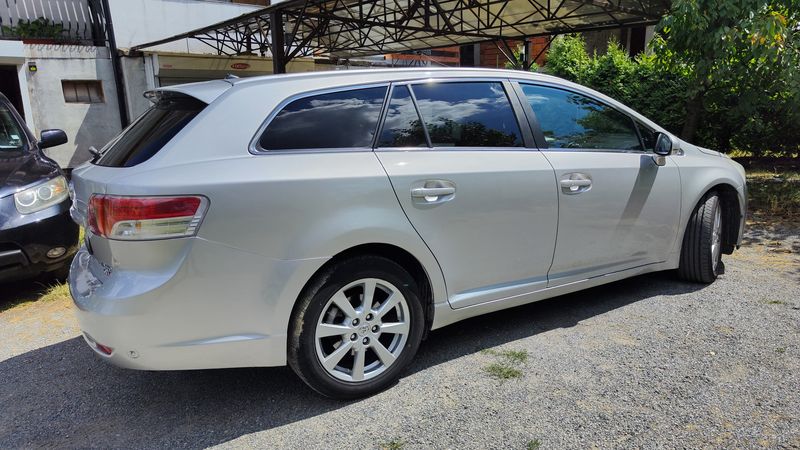Toyota Avensis • 2009 • 198,000 km 3