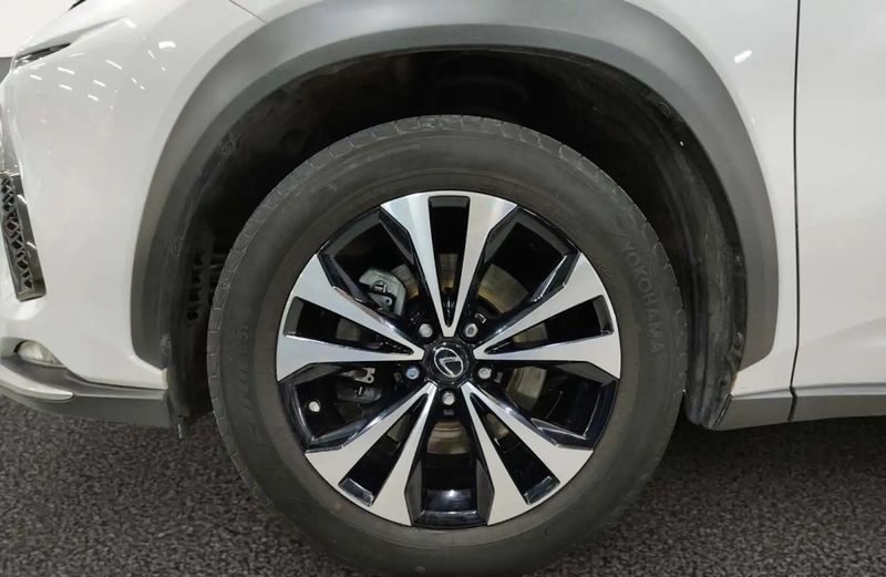 Lexus NX • 2021 • 38,195 km 14