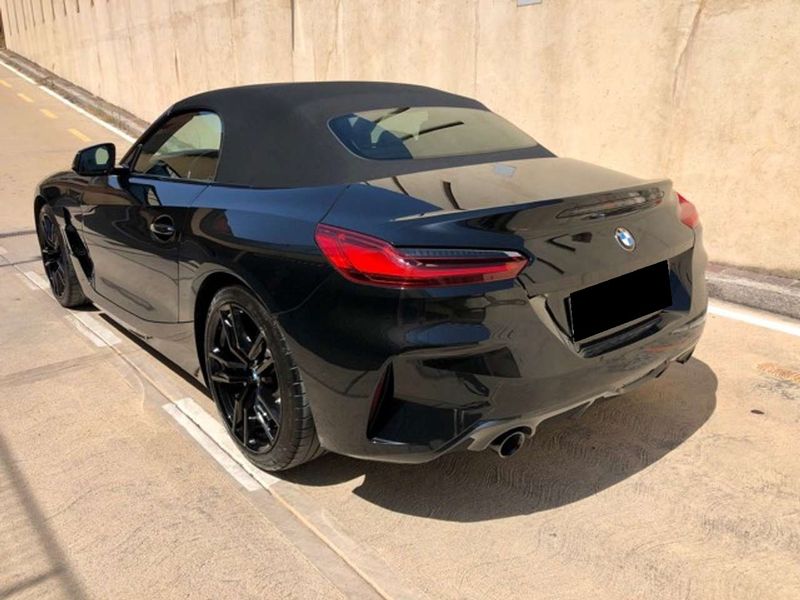 BMW Z4 • 2019 • 139,000 km 2