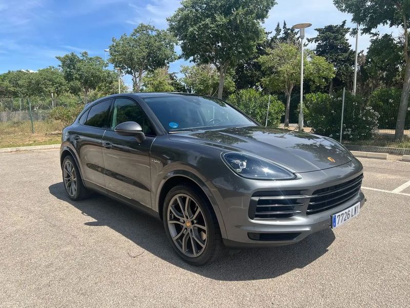 Porsche Cayenne Coupe • 2022 • 31,000 km 11