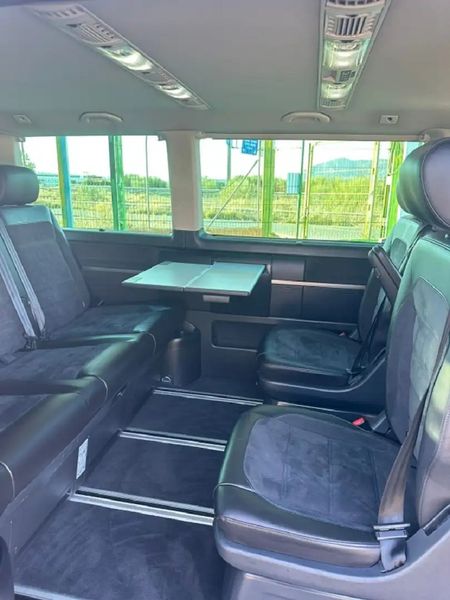 Volkswagen Multivan • 2017 • 158,300 km 10