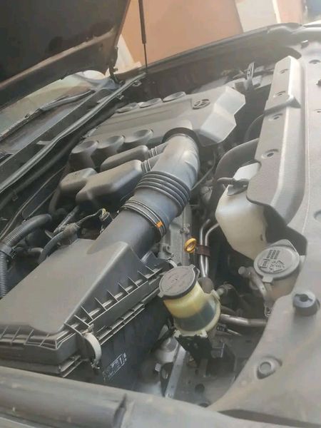 Toyota 4 Runner Limited • 2016 • 1,950 km 9