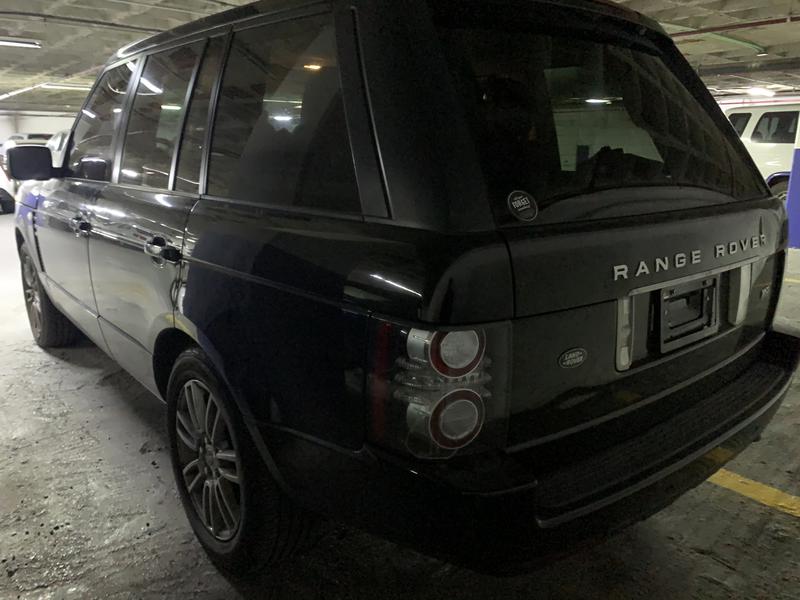 Land Rover Range Rover • 2012 • 90,000 km 1