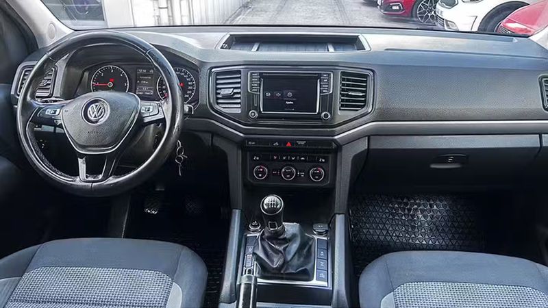 Volkswagen Amarok • 2018 • 51,860 km 5