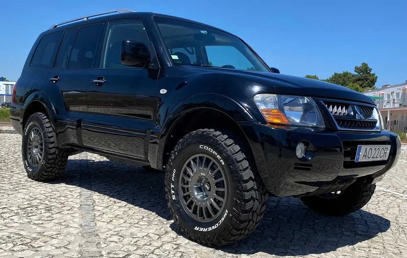 Mitsubishi Pajero Sport • 2005 • 207,000 km 2