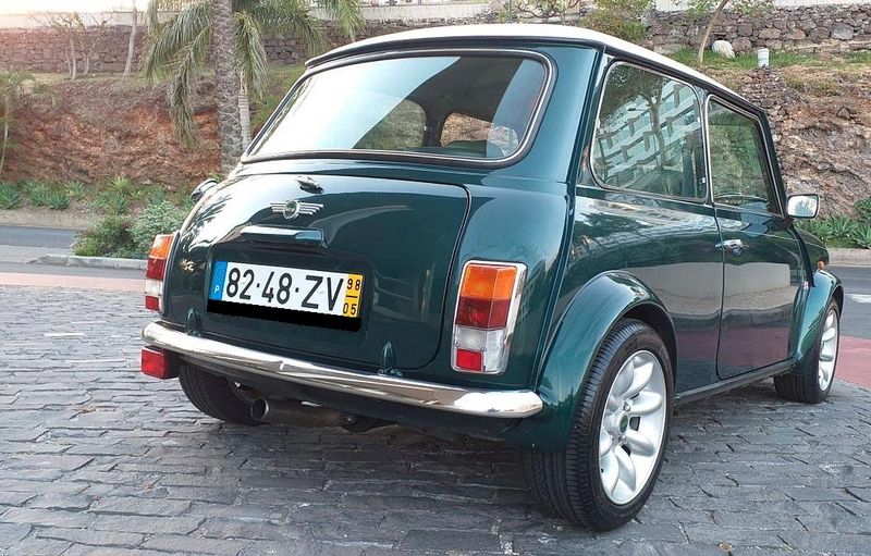 MINI Cooper • 1998 • 82,000 km 2