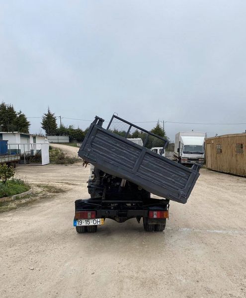 Nissan Cabstar E - T • 1999 • 180,000 km 4