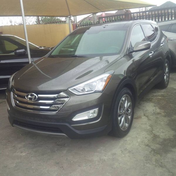 Hyundai Santa Fe • 2013 • 32 km 1