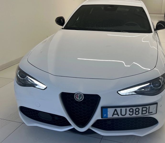 Alfa Romeo Giulia • 2022 • 40,500 km 2