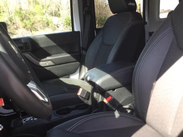 Jeep Wrangler • 2018 • 8,000 km 1