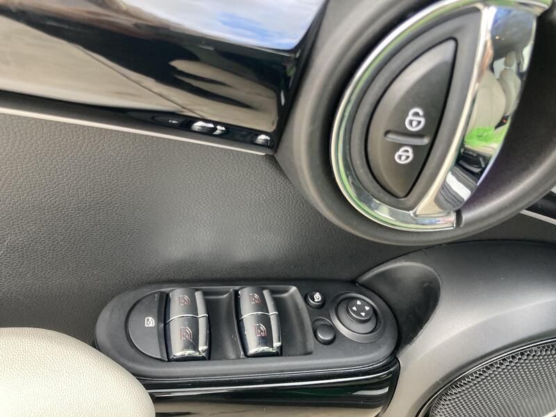 MINI Cooper Coupe • 2021 • 7,600 km 11