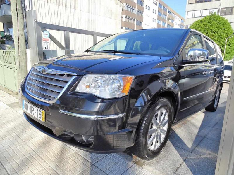 Chrysler Grand Voyager • 2010 • 109,000 km 1