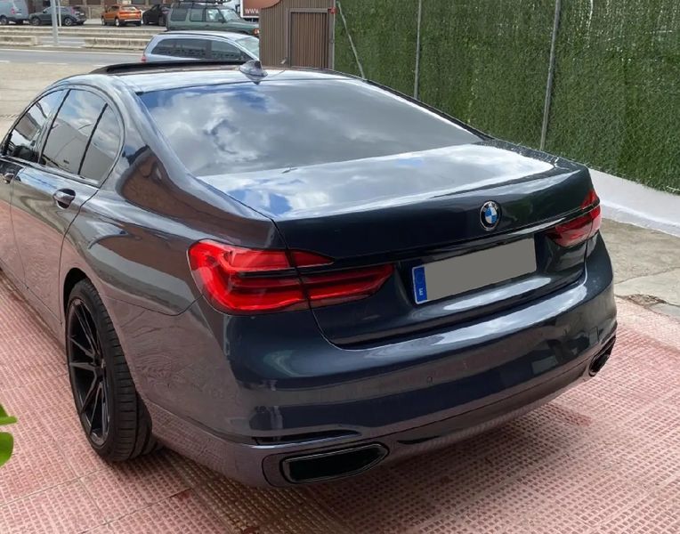 BMW 7 Series • 2018 • 101,000 km 7