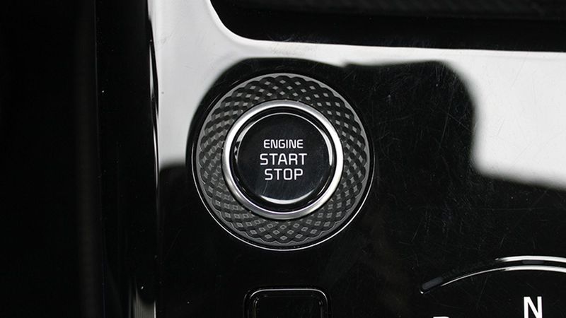 Kia Niro • 2022 • 18,030 km 11