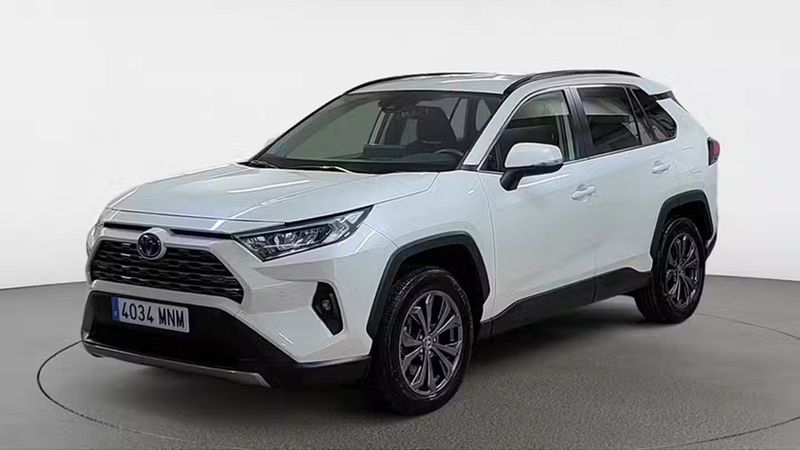 Toyota RAV4 • 2024 • 14,793 km 2