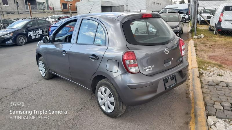 Nissan March • 2018 • 42,000 km 2