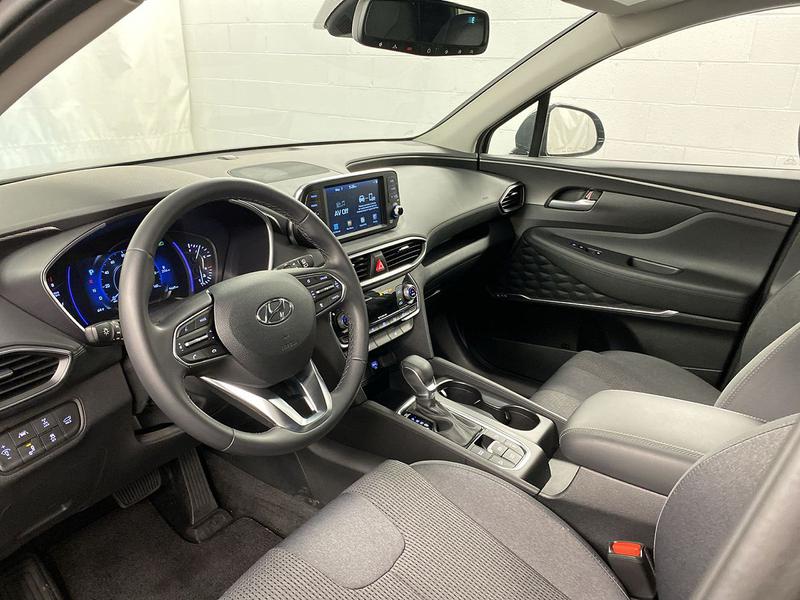 Hyundai Santa Fe • 2019 • 9,699 km 7