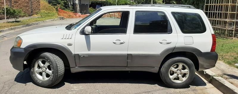 Mazda 121 • 2005 • 120,000 km 6