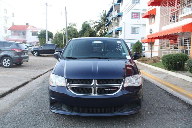 Dodge Grand Caravan • 2016 • 157,000 km 1