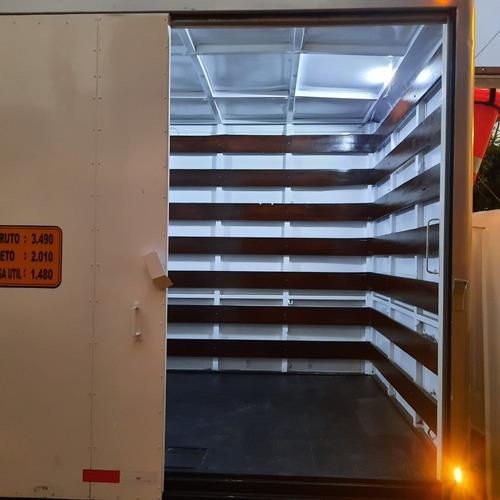 Hyundai H1 • 2010 • 110,000 km 3