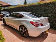 Hyundai Genesis • 2010 • 40,000 km 8