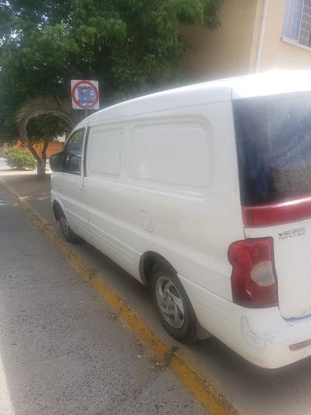 JAC Refine • 2011 • 98,000 km 3