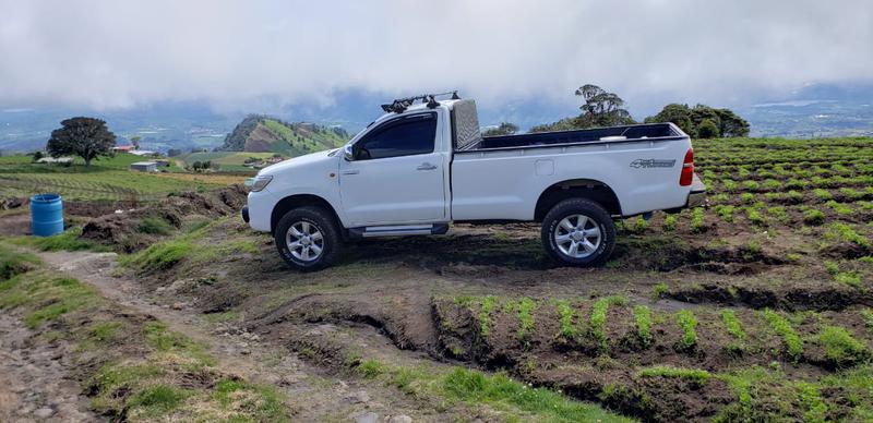 Toyota Hilux • 2014 • 100,000 km 5