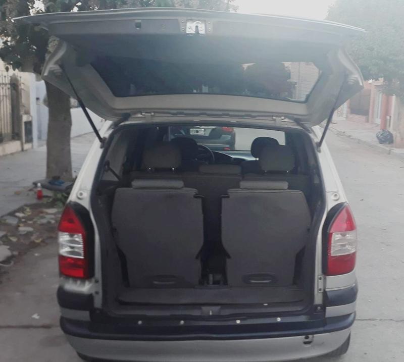 Chevrolet  • 2004 • 0 km 4