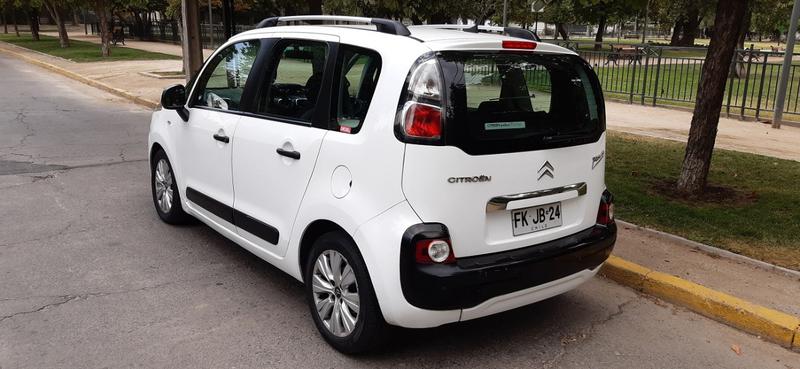 Citroën C3 Picasso • 2013 • 117,000 km 12