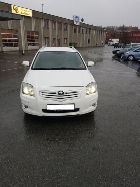 Toyota Avensis • 2008 • 223,383 km 1