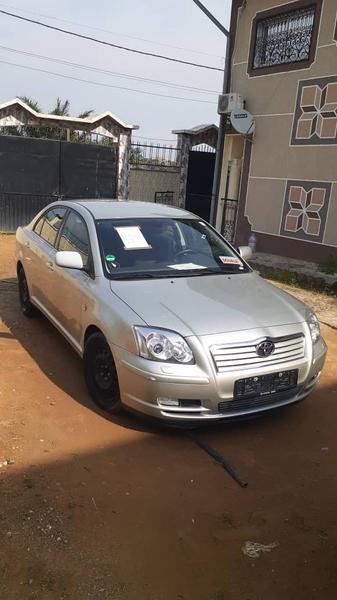 Toyota Avensis • 2004 • 157,000 km 6