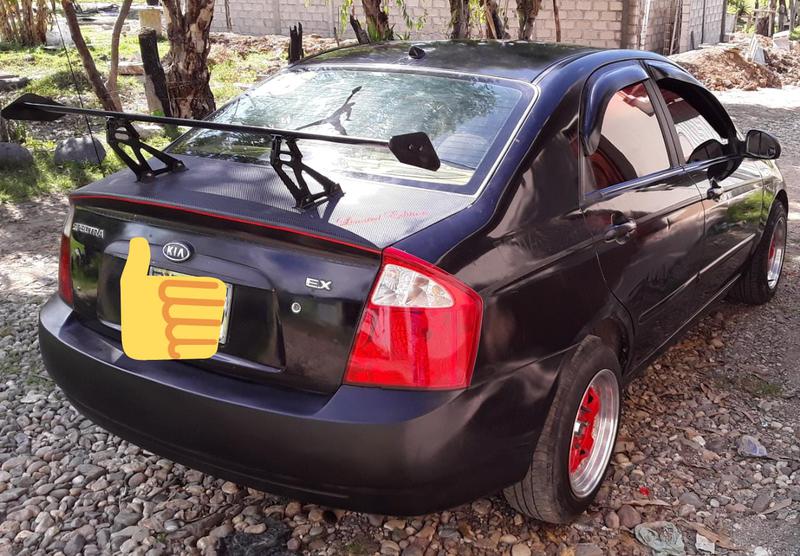 Kia Avella • 2006 • 153,000 km 6