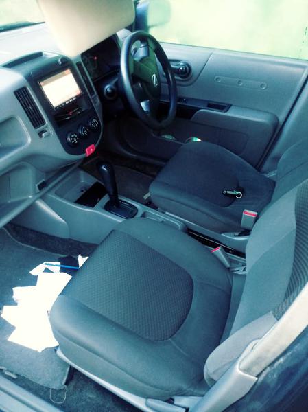 Nissan  • 2012 • 184,564 km 2