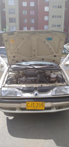 Renault 10 • 2001 • 149,000 km 7