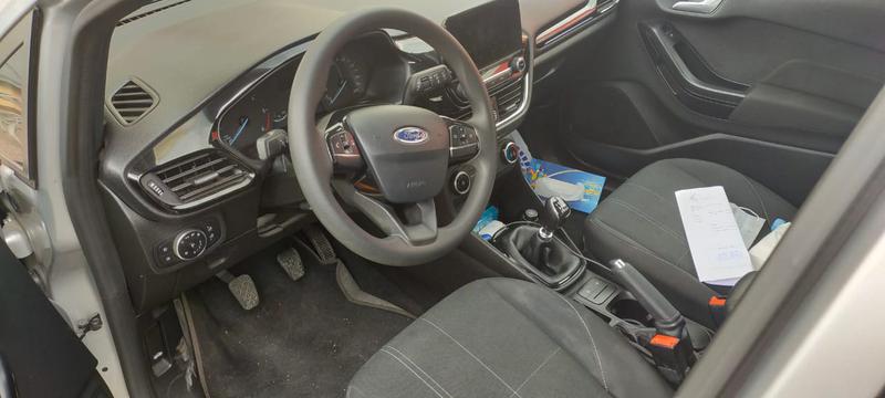 Ford Fiesta • 2018 • 40,000 km 3