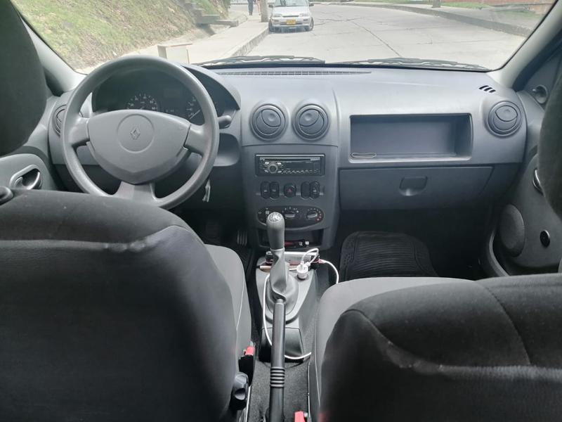 Renault 12 • 2012 • 65,000 km 5