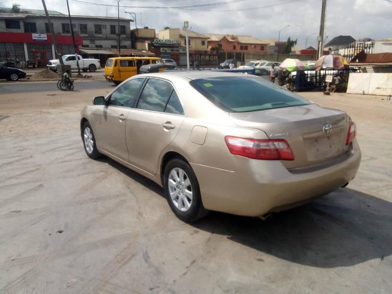Toyota Camry • 2008 • 17,100 km 2